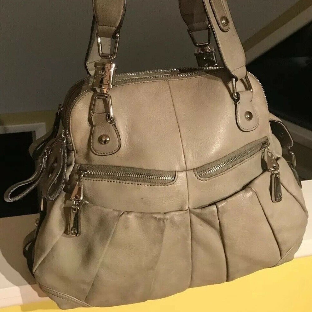 B Makowsky Large Tripple Compartment Leather Tote